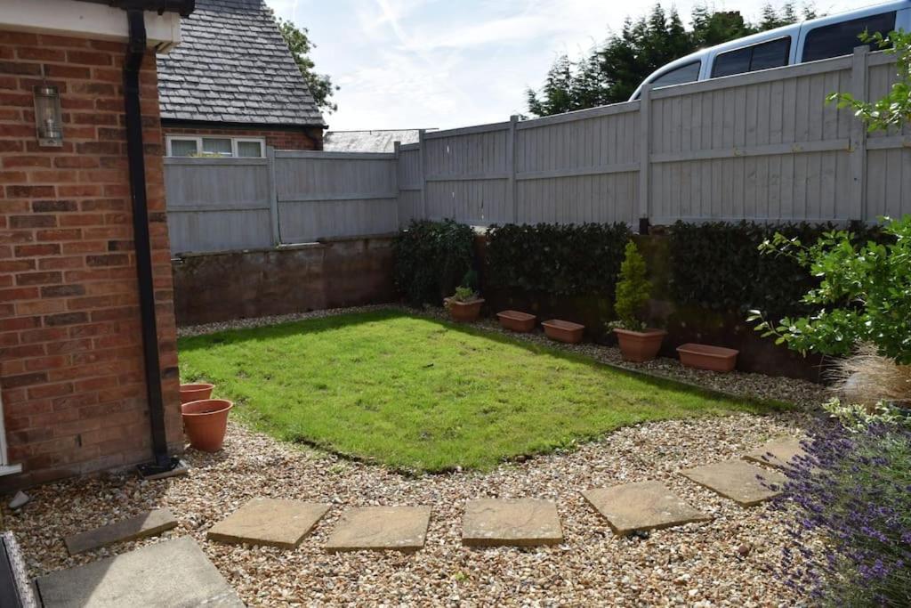 Dee View Villa Holywell  Exterior photo